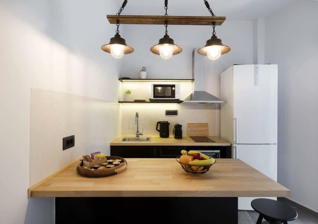 Atmospheric Apartment Near Acropolis By Cloudkeys أثينا المظهر الخارجي الصورة