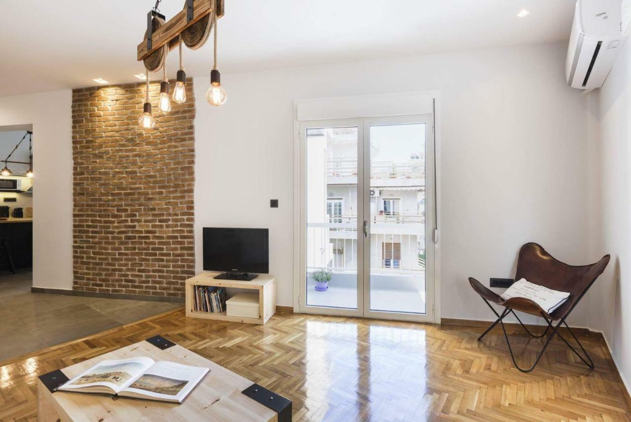 Atmospheric Apartment Near Acropolis By Cloudkeys أثينا المظهر الخارجي الصورة